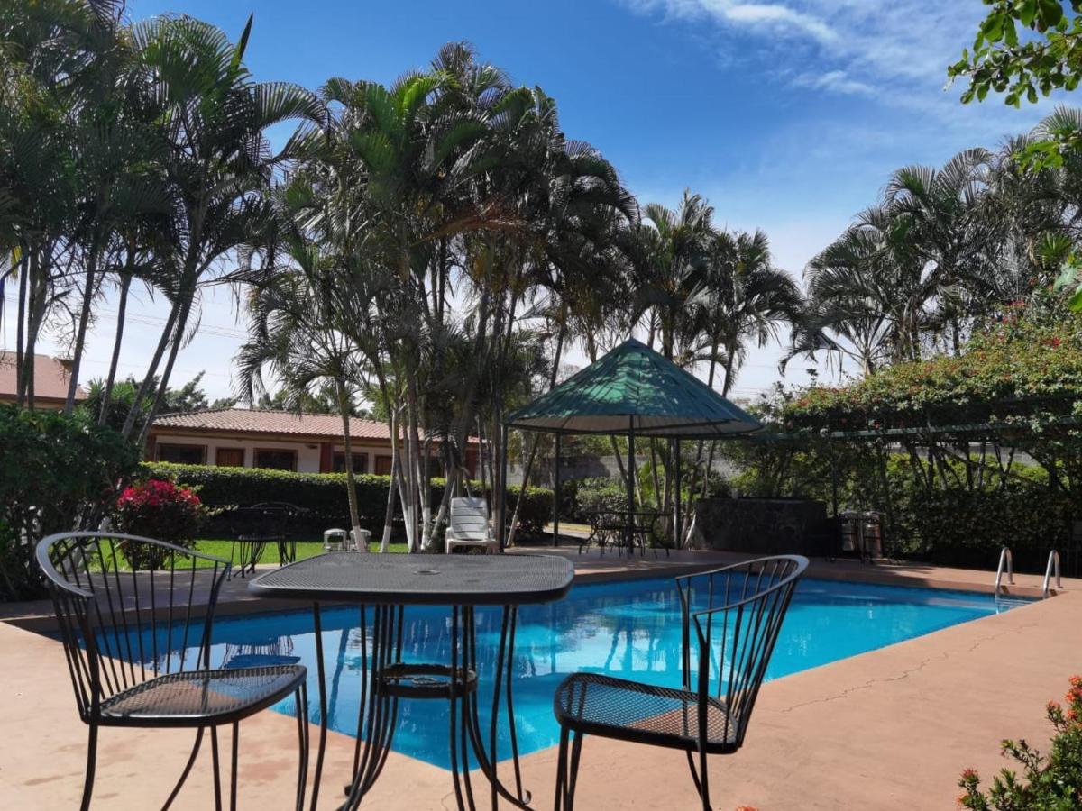 Hotel Bristol Aeropuerto Ánimas エクステリア 写真