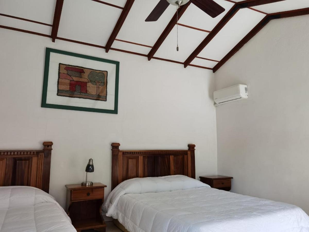 Hotel Bristol Aeropuerto Ánimas エクステリア 写真