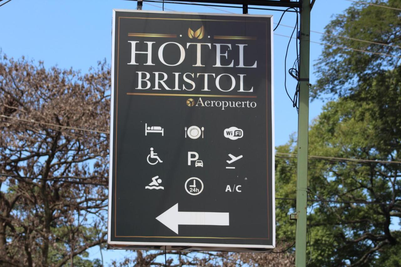 Hotel Bristol Aeropuerto Ánimas エクステリア 写真