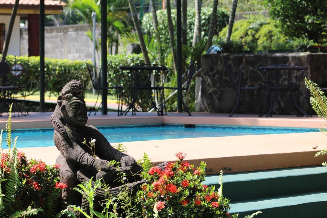 Hotel Bristol Aeropuerto Ánimas エクステリア 写真